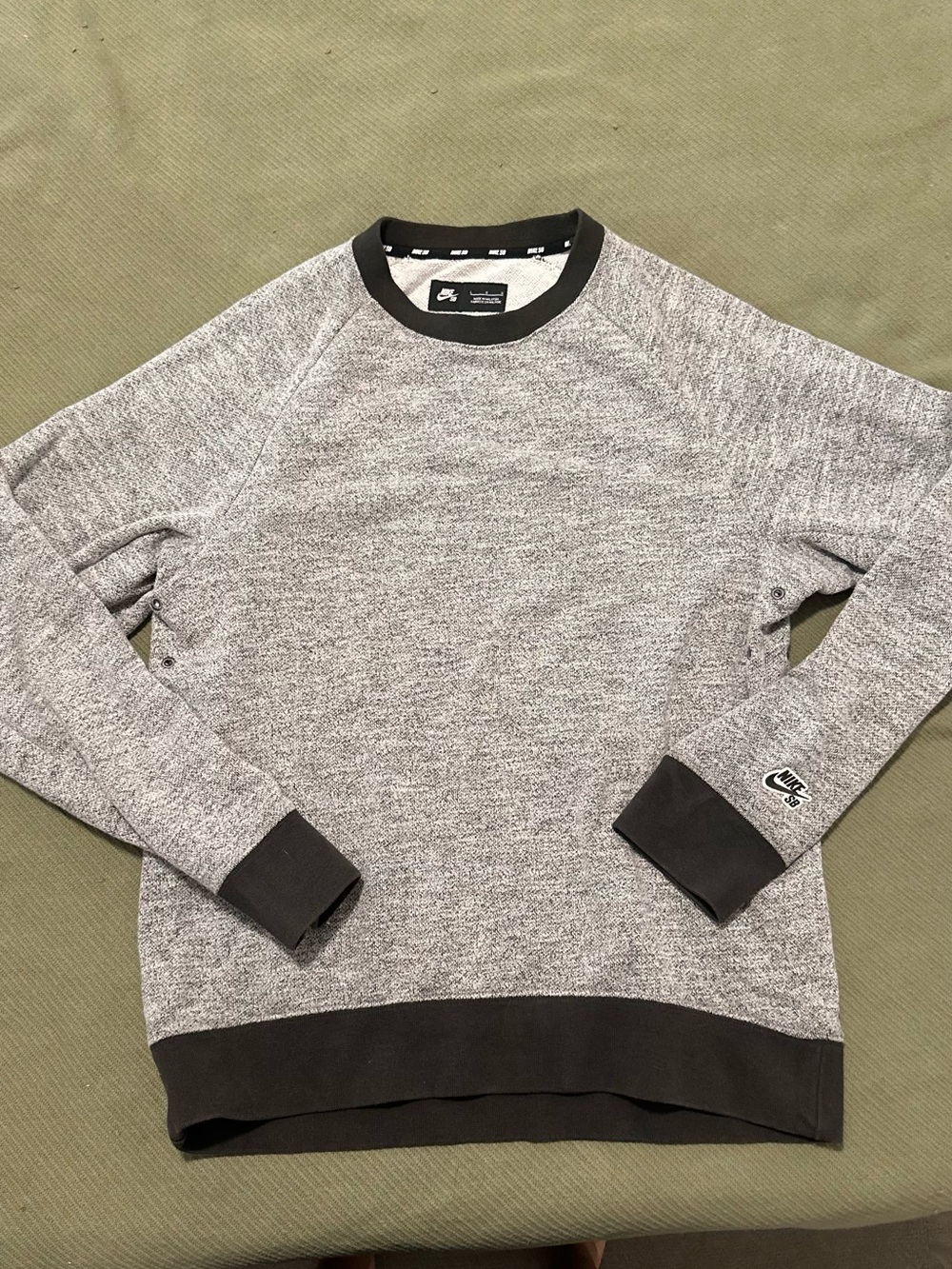 Nike SB Crewneck Sweatshirt in Grey with Green Trim